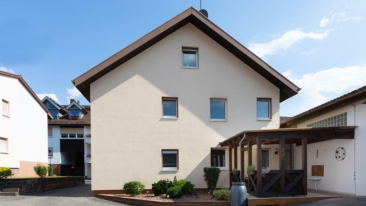 Gaestezimmer - Ferienwohnung 2 - Brauhaus Duerr Dorfprozelten المظهر الخارجي الصورة